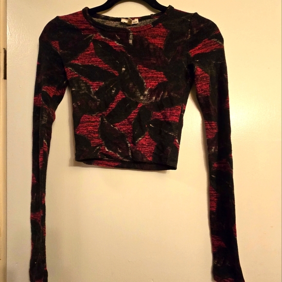 Crop top - Picture 2 of 2